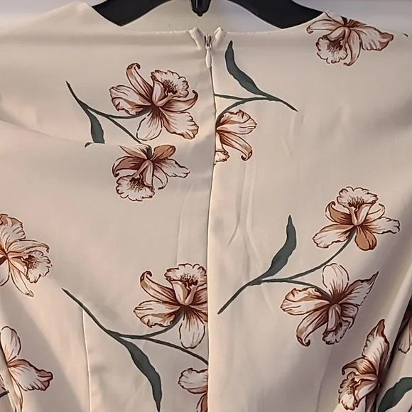 NWT Juniors dress - Picture 3 of 5